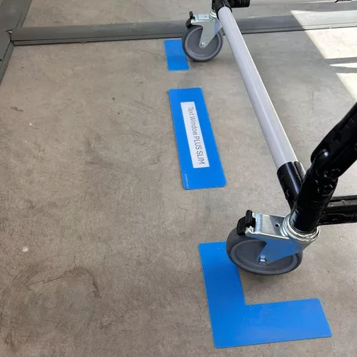 Feliratablak padlójelölő PLUS 75MM x 300MM PIROS GEToolbox® 